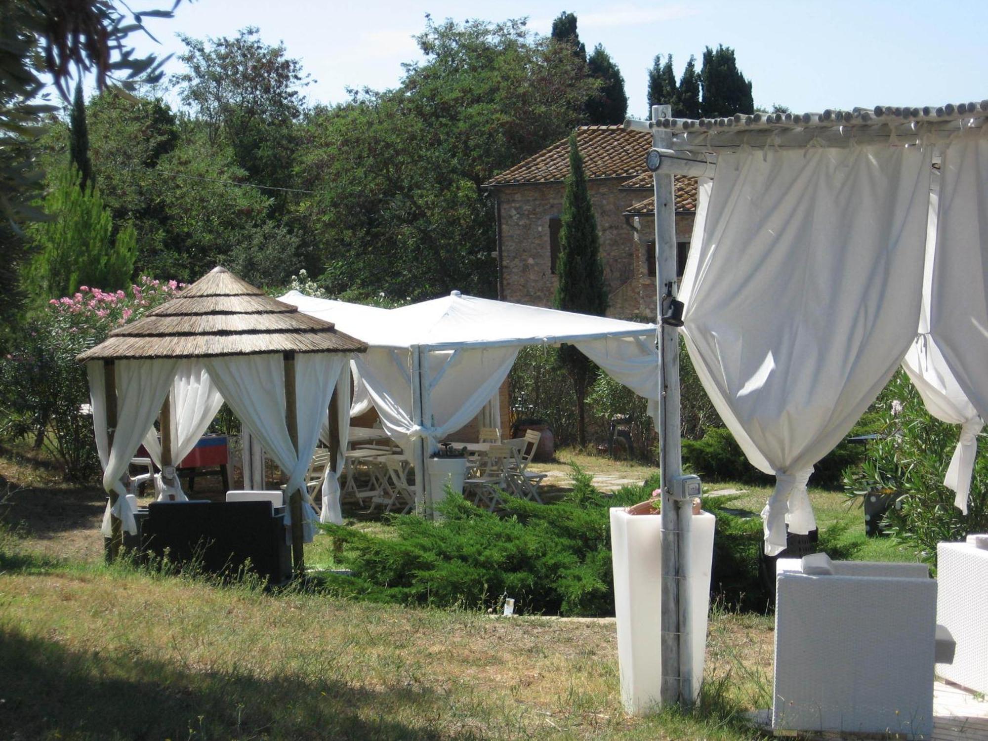 Residence La Casaccia Venturina Terme Eksteriør bilde