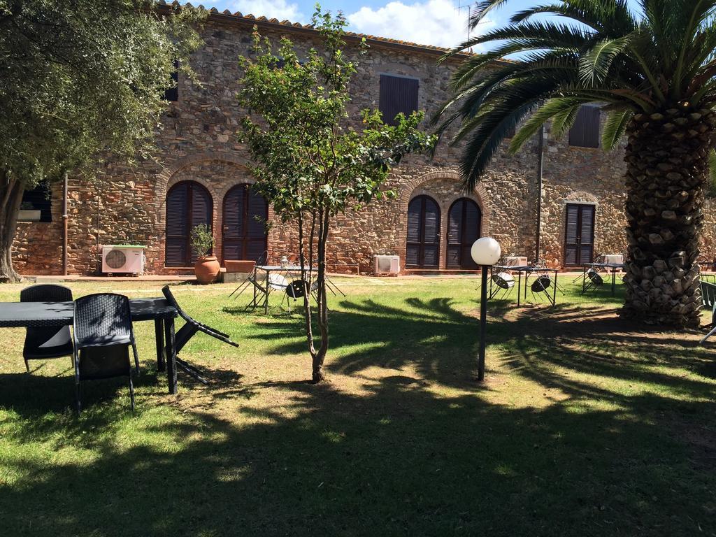Residence La Casaccia Venturina Terme Eksteriør bilde