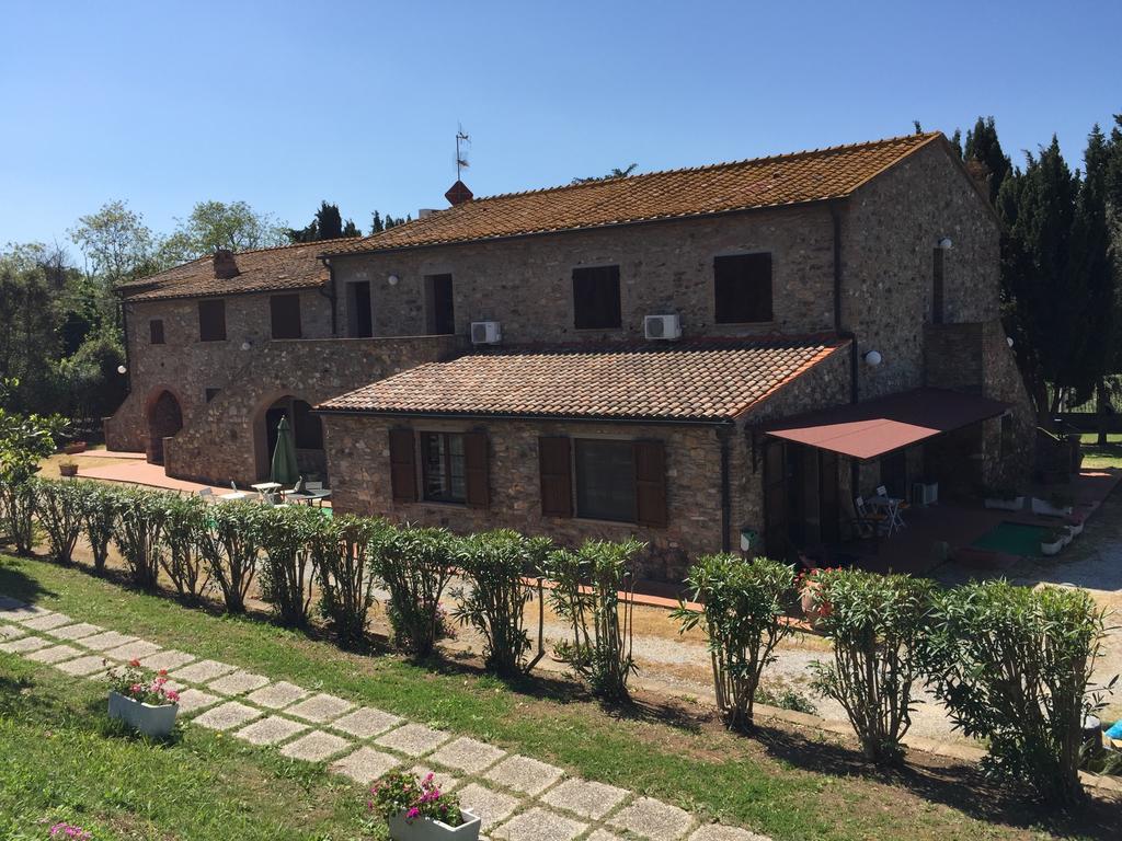 Residence La Casaccia Venturina Terme Eksteriør bilde